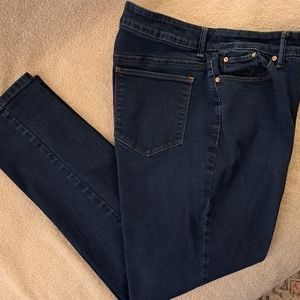 Chico's the Platinum Jegging women's Size 1.5 Petite